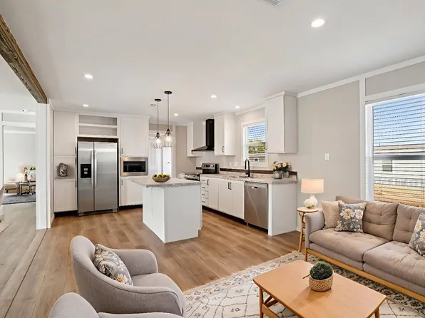 221 Timothy Trl, Rosenberg, TX 77471