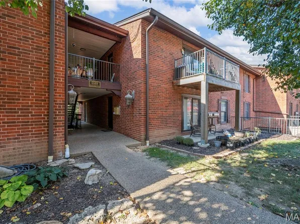 5569 Baronridge Dr APT 10, Saint Louis, MO 63129