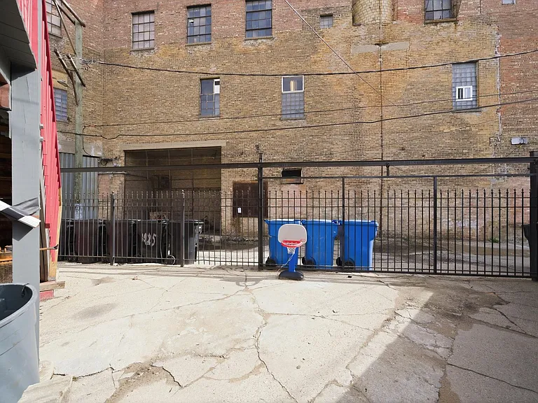 1025 N Trumbull Ave #B — Photo 10