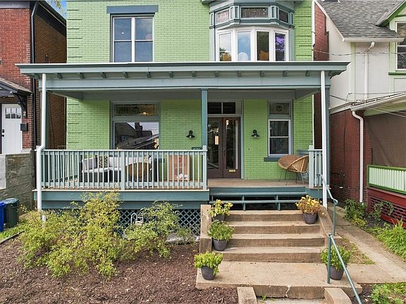 2nd image of 631 Chislett St