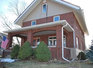 315 W Main St, Mount Horeb, WI 53572