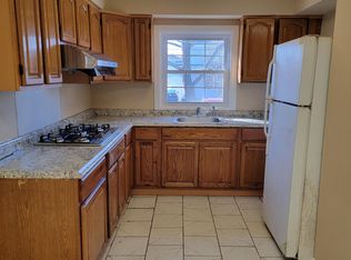 399 Cromwell Ave, Staten Island, NY 10305