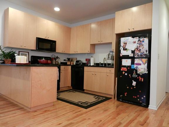 2nd image of 1444 N Wells St #75tnxemzj