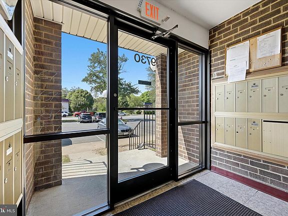 4th image of 9730 Kingsbridge Dr APT 303