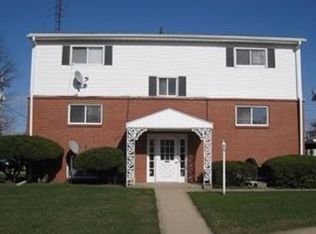 605 Bradley, Bloomington, IL 61701