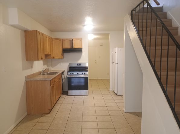 1601 Sunshine Terrace Ave SE #D