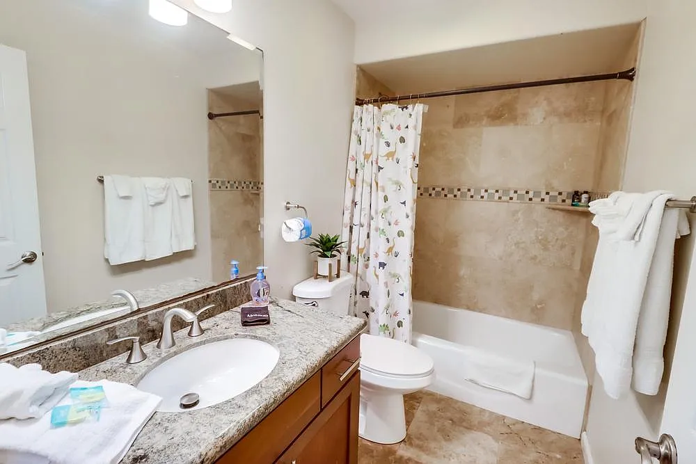 3 bed, 1320 sqft, $6,750 — Photo 4