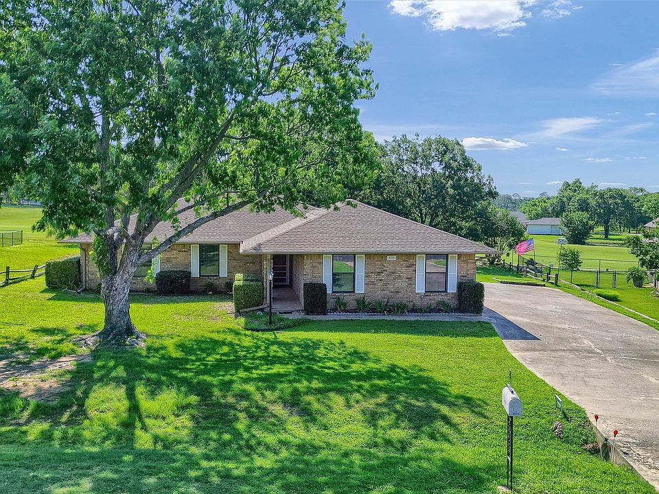 1st image of 403 Cocopa Dr W