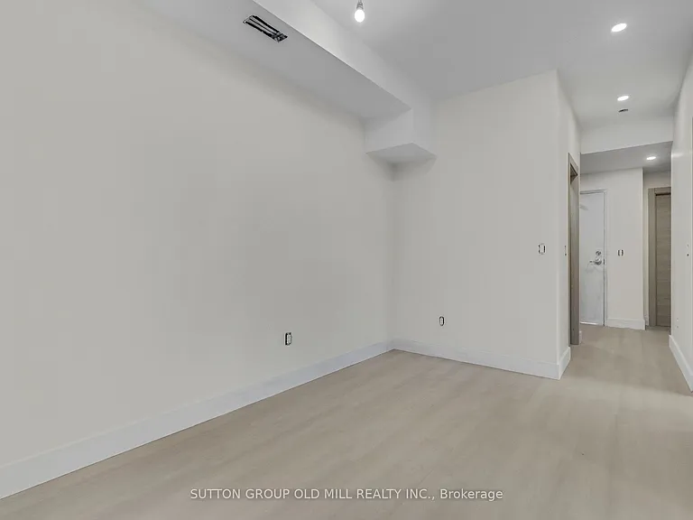 625 Harvie Ave #2 — Photo 6