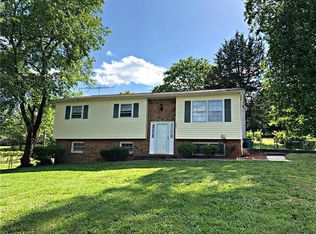 208 Shannonbrook Dr, Newton, NC 28658