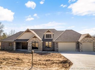 2605 Falls Bend Dr, Sapulpa, OK 74066