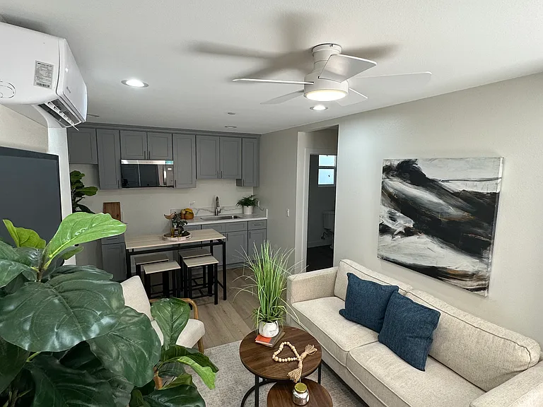 606 S Acacia Ave #A — Photo 13