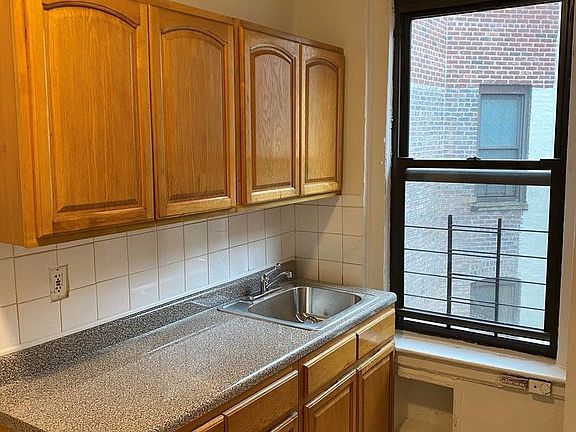 5th image of 640 W 171st St APT 5F