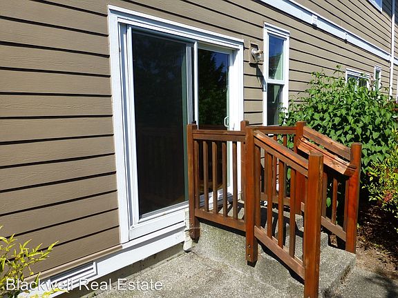 4th image of 4118 148th St SW APT F4