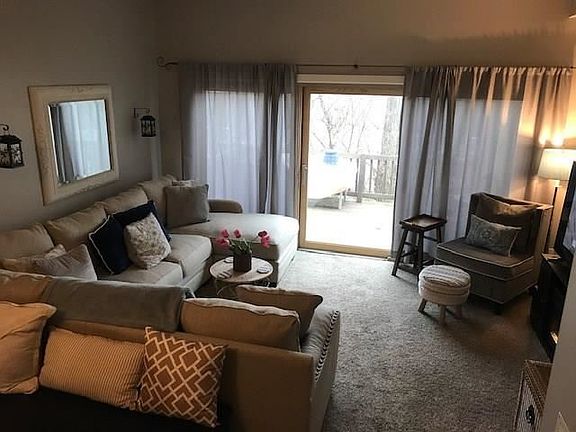 4th image of 1158 Pennsbury Blvd