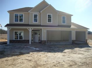 301 Woodington Rd, Hope Mills, NC 28348