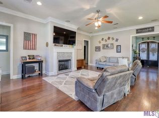 11450 Copperwood Dr, Denham Springs, LA 70726