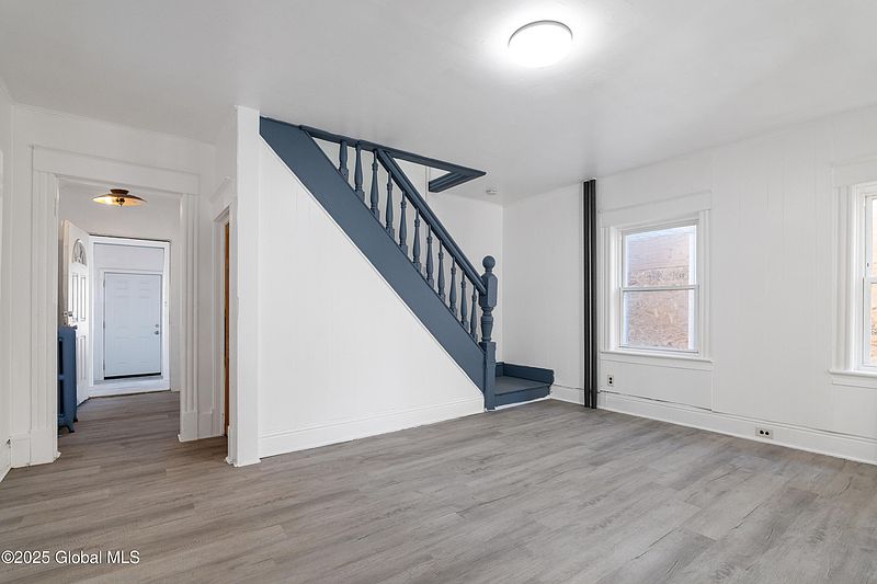 4th image of 36 Raymo Street
