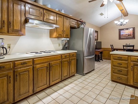 3rd image of 4806 Preston Dr