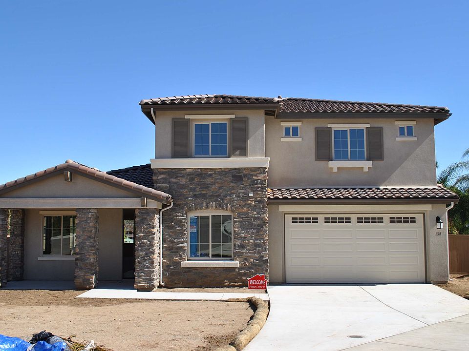 2nd image of 328 Smiliana Ln