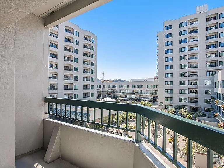 601 Van Ness Ave #406 — Photo 15