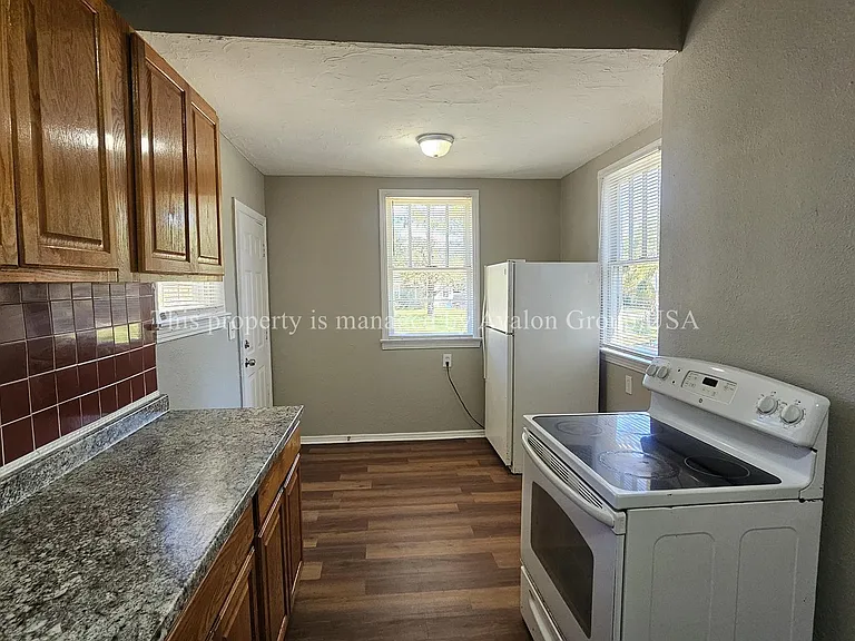 6510 Avalon St — Photo 8