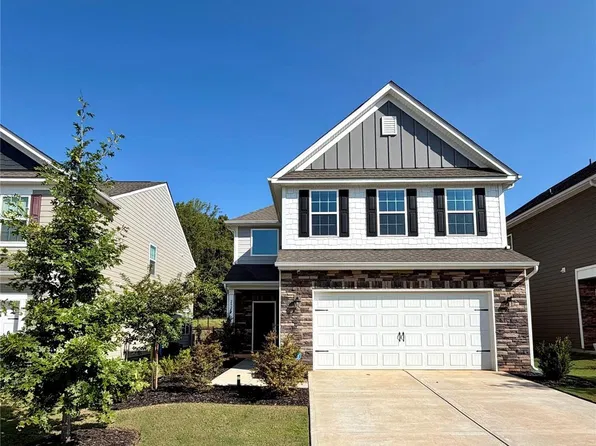 292 Runner Stone Ln, Fort Mill, SC 29715