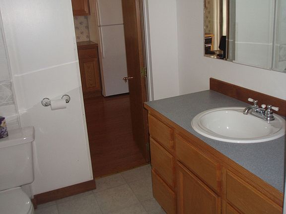 5th image of 514 E Heroy Ave
