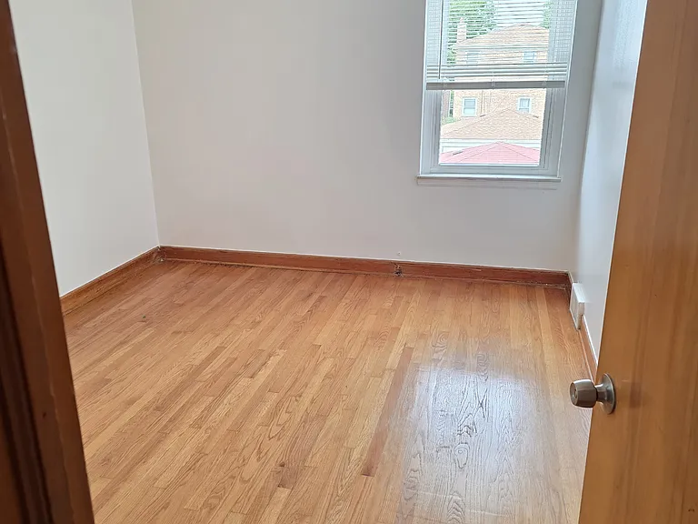 5113 N Mango Ave #2 — Photo 4