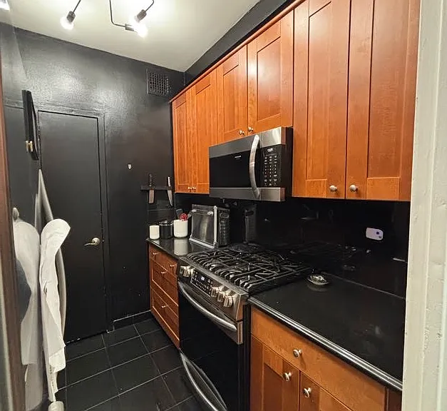 60 E 8th St #16P — Photo 8