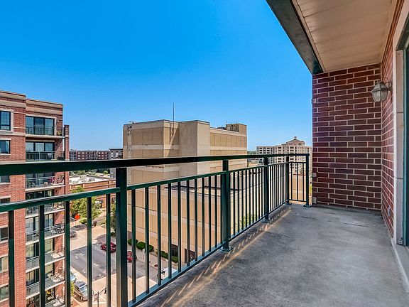 3rd image of 770 Pearson St APT 810