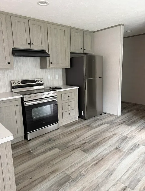 3 bed, $1,199 — Photo 1