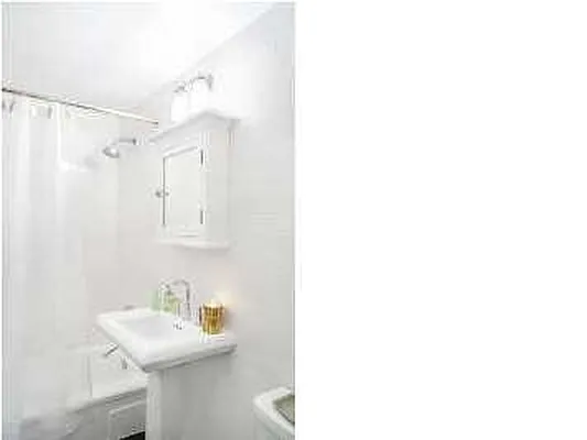 Rented by Evans Real Estate | media 52