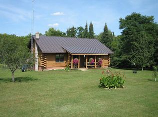 E972 S River Rd, Iola, WI 54945