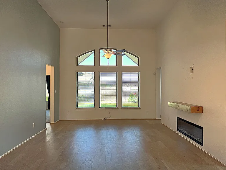 1502 Munson Valley Rd — Photo 13