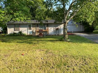 10219 Caddy Ln, Caledonia, WI 53108
