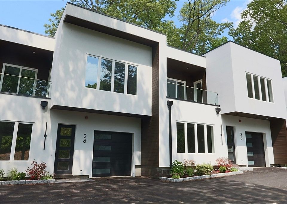 1st image of 28 Wilson Cir #28