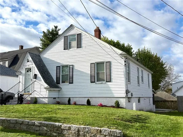 190 Wardlaw Ave, Providence, RI 02908