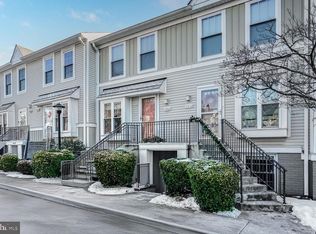 3908 9th Rd S #3908, Arlington, VA 22204