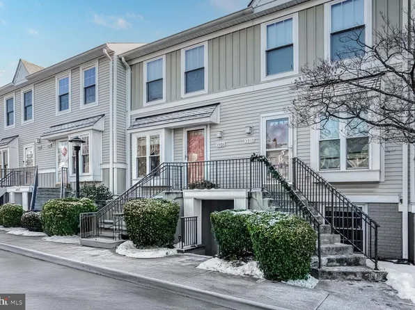 3908 9th Rd S #3908, Arlington, VA 22204