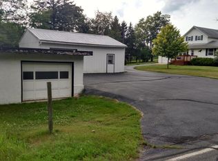 958 Johnson Rd, Ionia, MI 48846