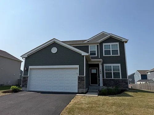 345 Hemlock Ln Photo 1