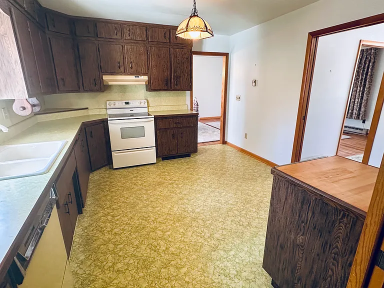410 Barbara Dr — Photo 59