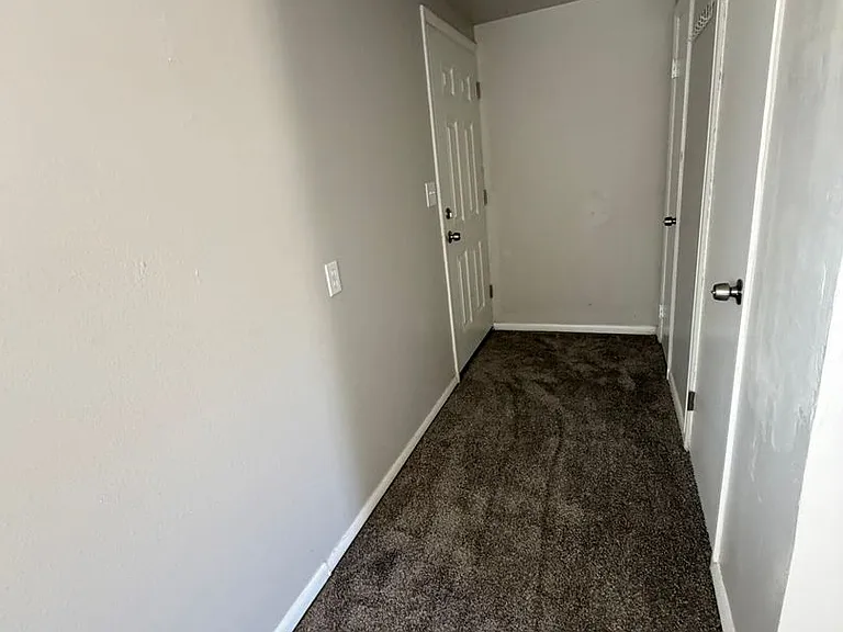 1615 Lenmar Dr — Photo 15