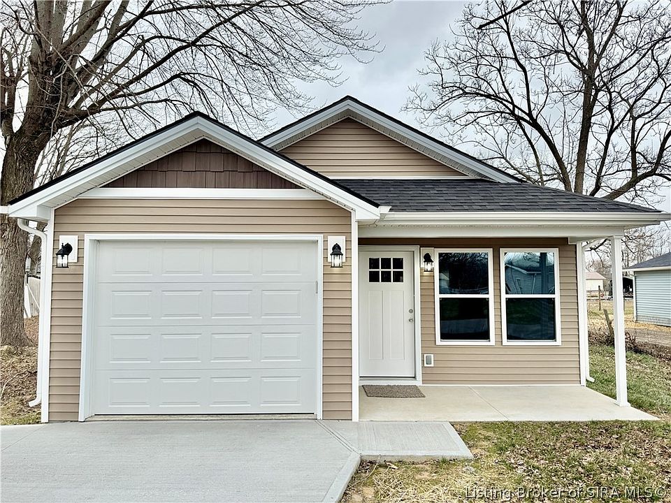 1st image of 243 Oak Street