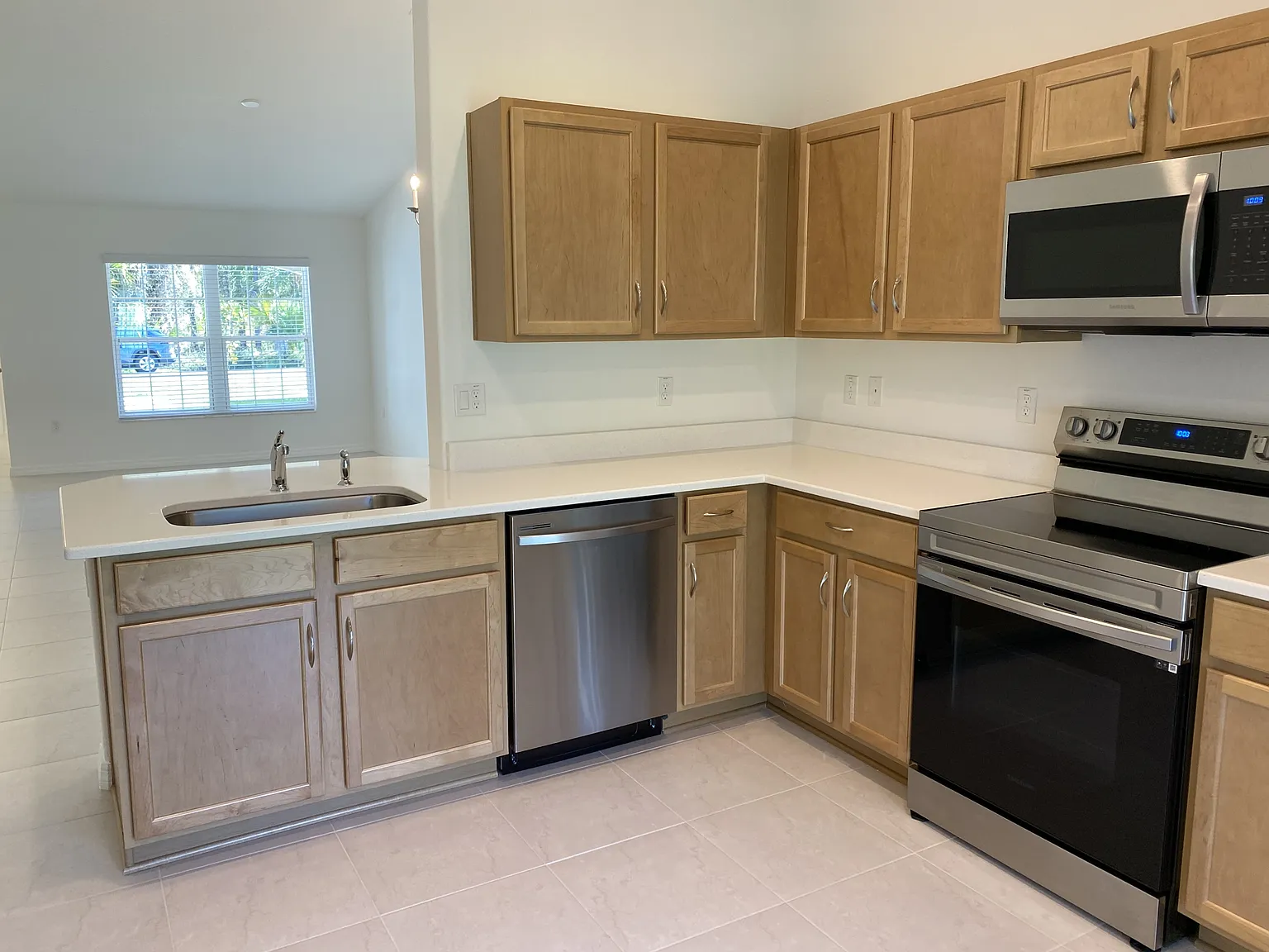 10 Pontiac Lane. Palm Coast, FL 32164 - B — Photo 2