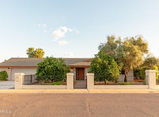 8401 E Monterey Way, Scottsdale, AZ 85251