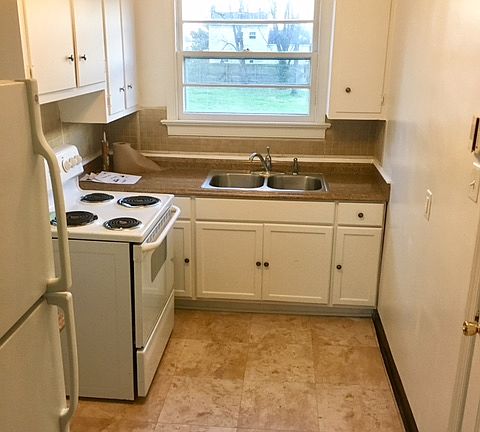 3rd image of 3101 Howard St