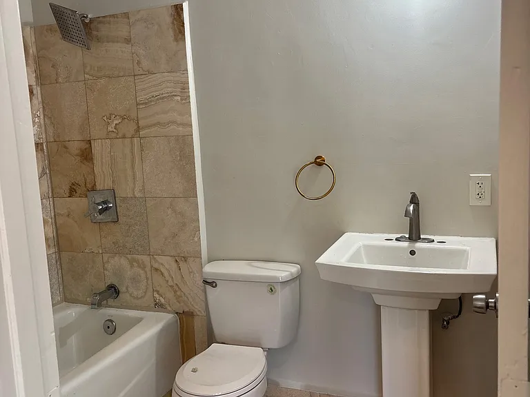 3845 Sycamore St — Photo 9