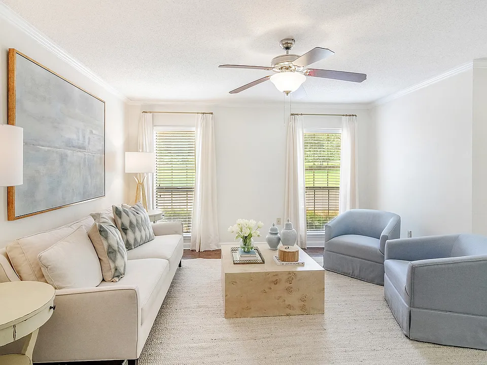 Cambridge Station Apartment Homes
